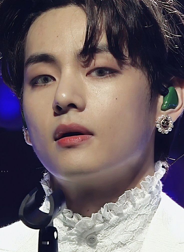 Healing with Taehyung's bare face – a such needed one