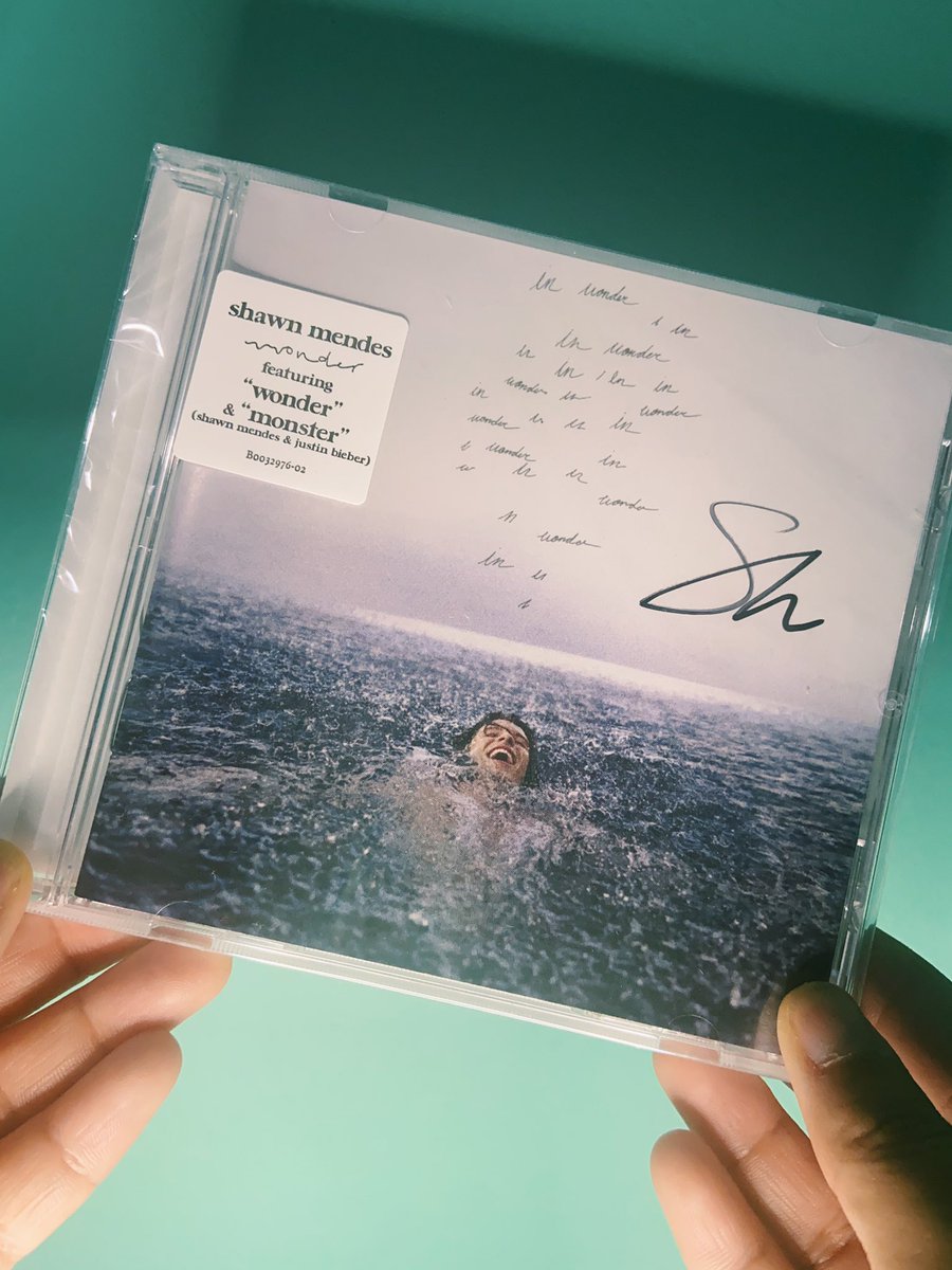 handwrittentixs's tweet photo. ✨ SIGNED WONDER CD GIVEAWAY ✨

@NiallerWonder and I are giving away a signed copy of Shawn Mendes’ #Wonder! Here’s how to enter:

- follow both of us
- RT this tweet
- reply (not quote RT) with your favourite song from the album 

Giveaway is worldwide and closes next week! https://t.co/9ruDCypInn