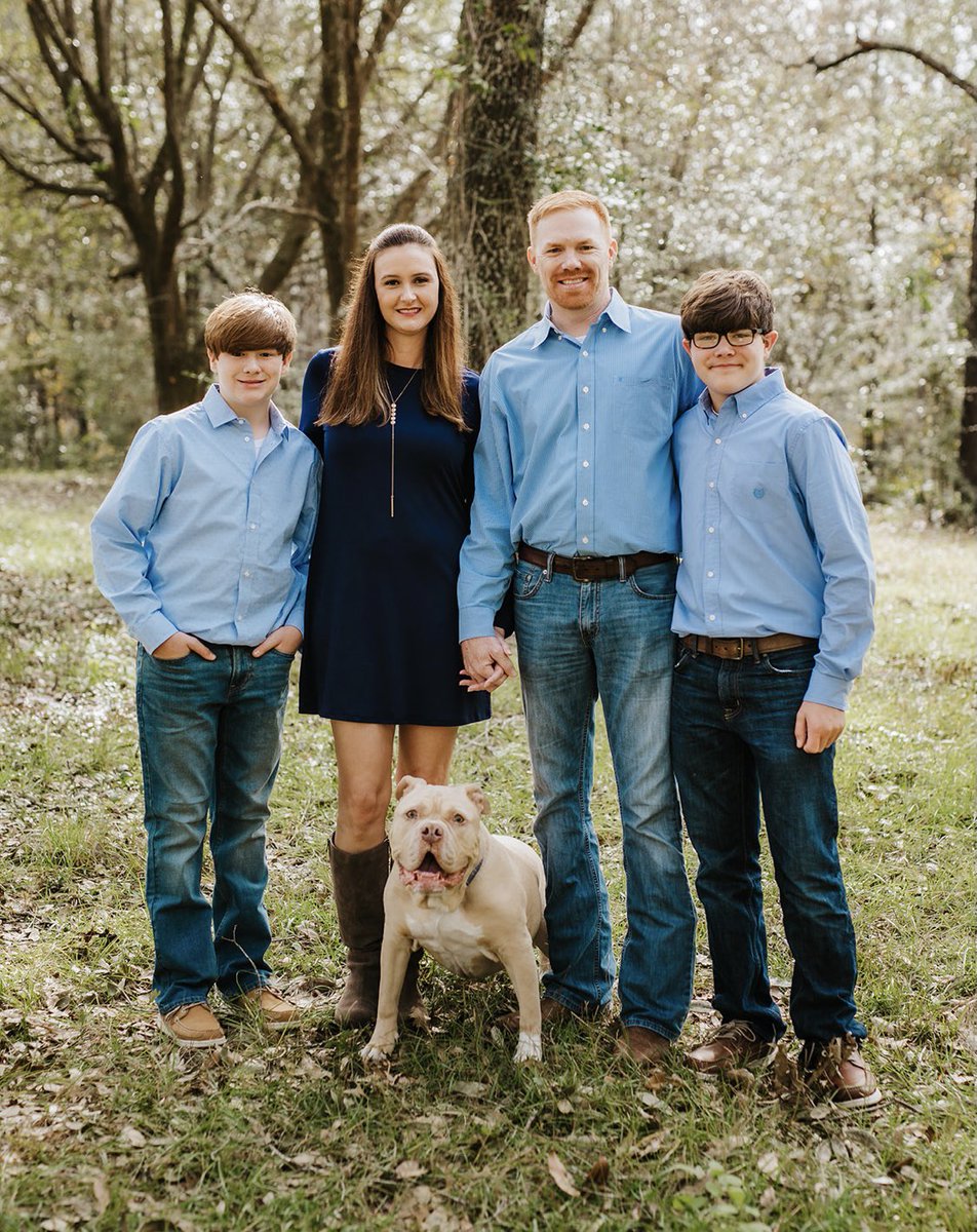 Merry Christmas and Happy Holidays from the Almond family to yours!