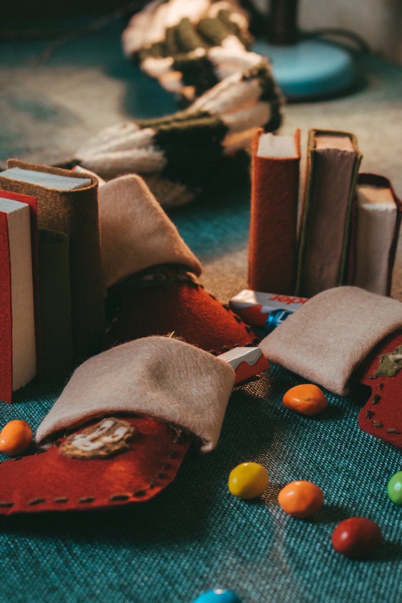 JOYEUX NOËL ! 
Tout le collectif d'auteurs de #SauvonsNosLibraires vous souhaite un merveilleux Noël à toutes et à tous !

Gardons ce lien qui nous unit autour du plaisir de l'écriture et la lecture. sauvonsnoslibraires.fr

#JoyeuxNoel #livres #libraire #auteurs #merrychristmas