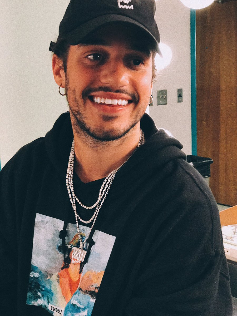 33 Lessons From It's All In Your Head by  @russdiemonSave this thread.