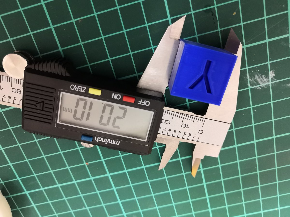 seya128's tweet photo. キューブのサイズもオッケー。
#HyperCube3DPrinter https://t.co/cl6YNlcthj