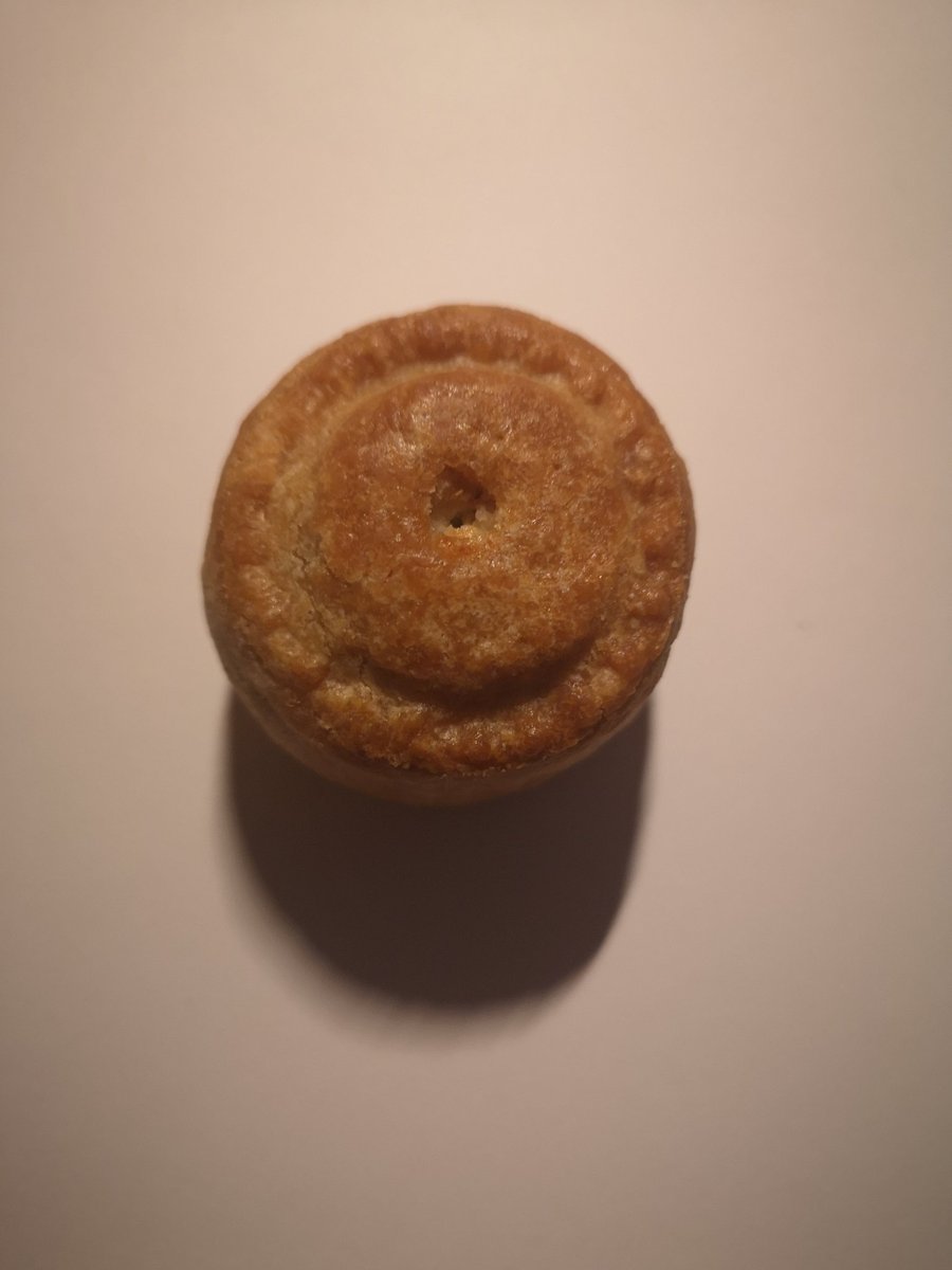 ReferencesFor's tweet image. // food

Pork pie!

Albeit a rather small one.