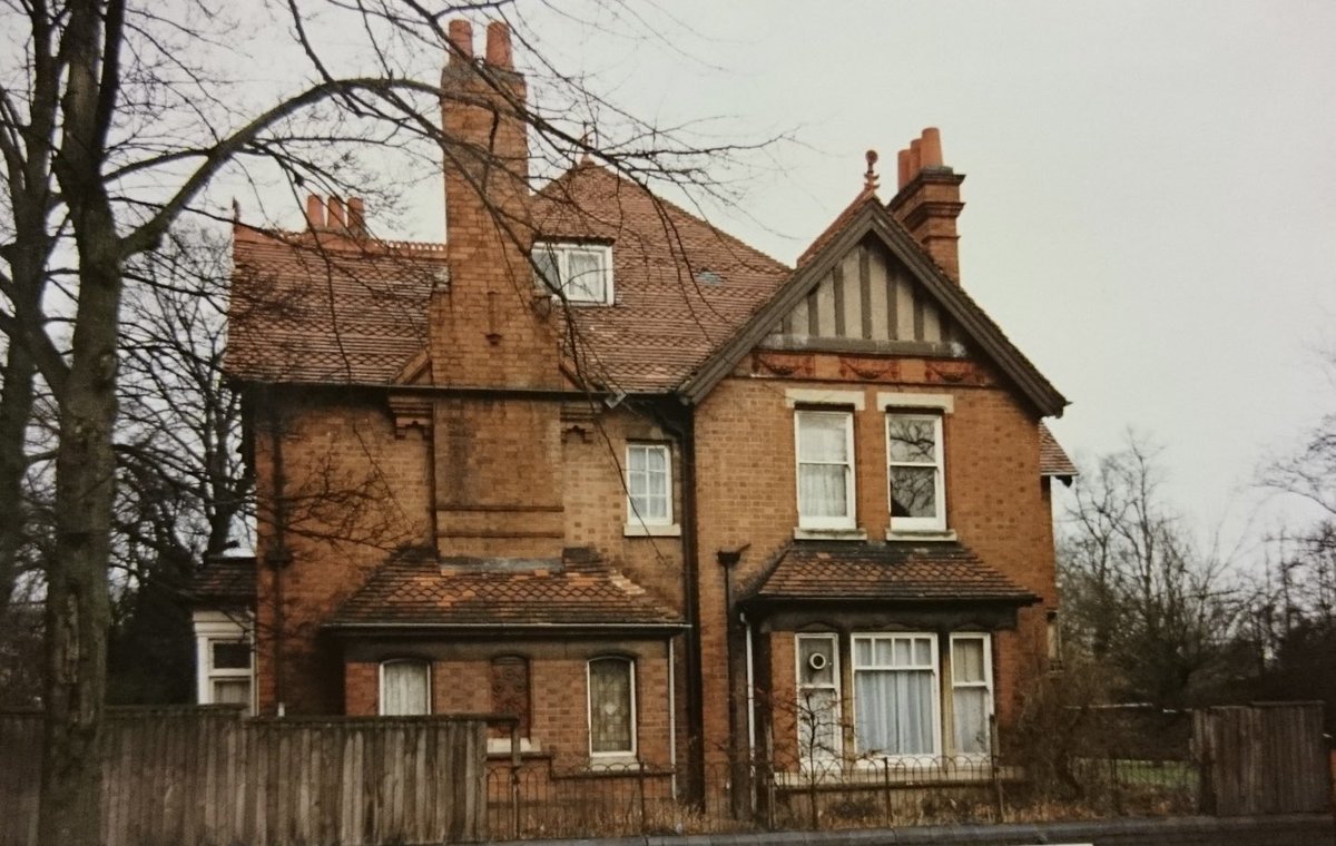 This is an old photo of what is now one of our ⁦@young_places⁩ in Warwickshire. ⁦P3 Maintenance team have done an amazing job of transforming the building into, what I think is, one of our nicest projects. #wearep3 #greatplacestolive