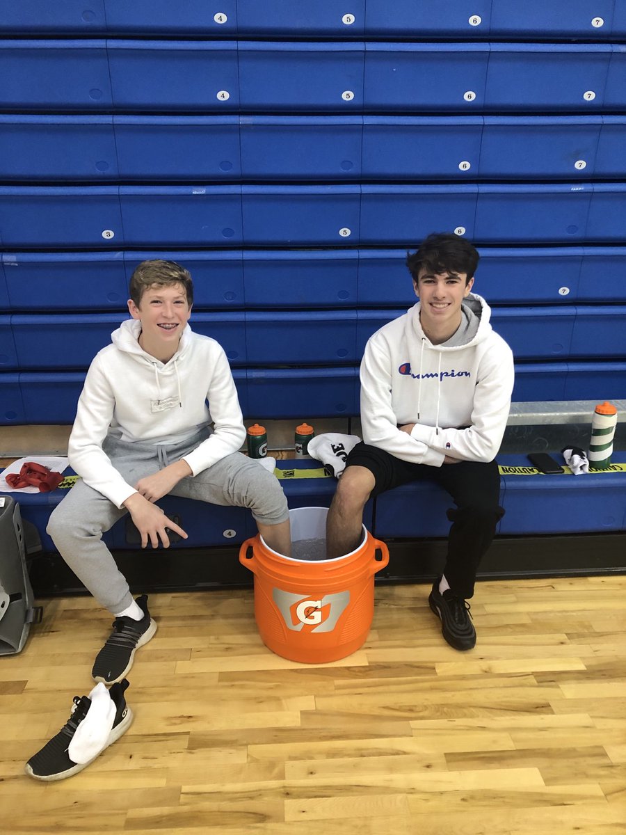 CoachNezz42's tweet photo. Team Bonding on Christmas Eve Morning. #sprainedankles #westmbasketball https://t.co/JKUQdNtr3q