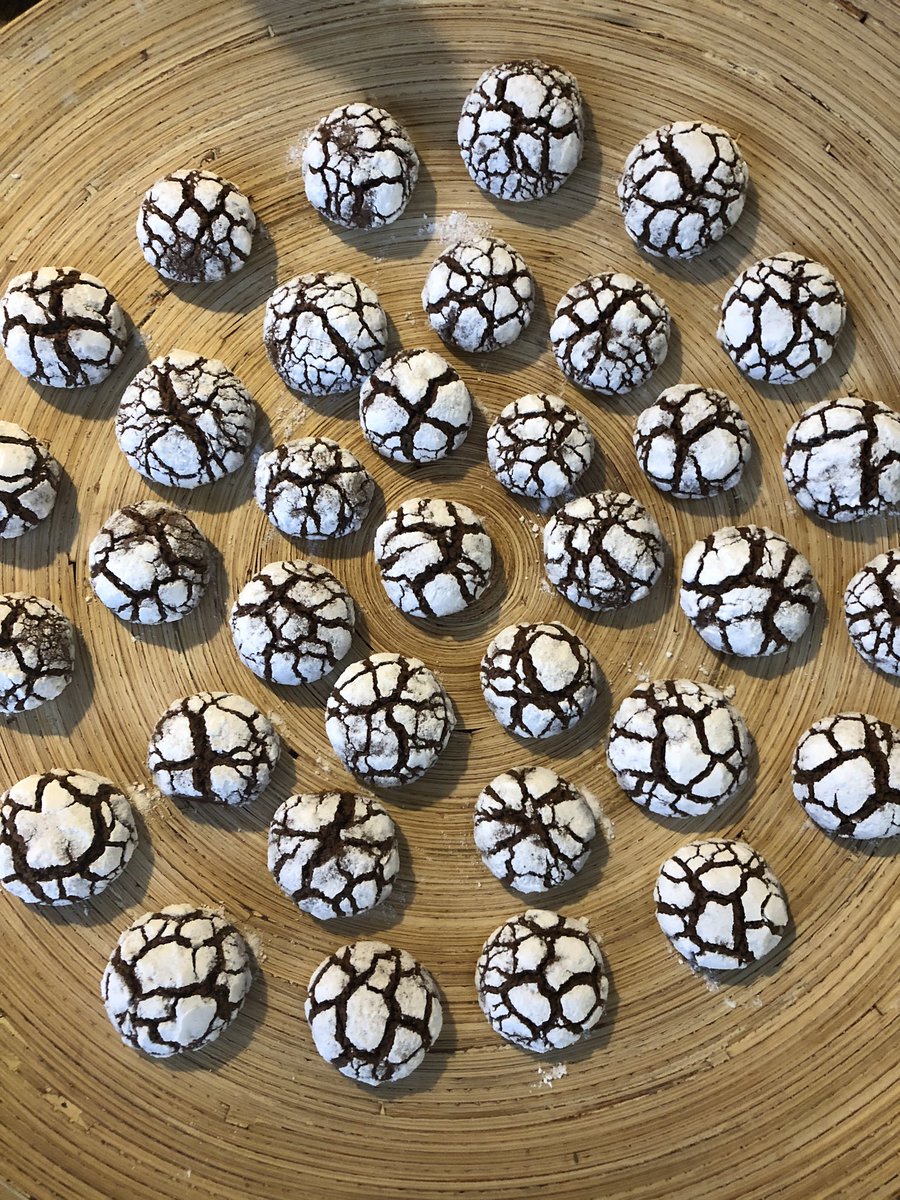 Nasla sam cokoladu i put za pakao..salim se ne dirajte mi raspucance!!!