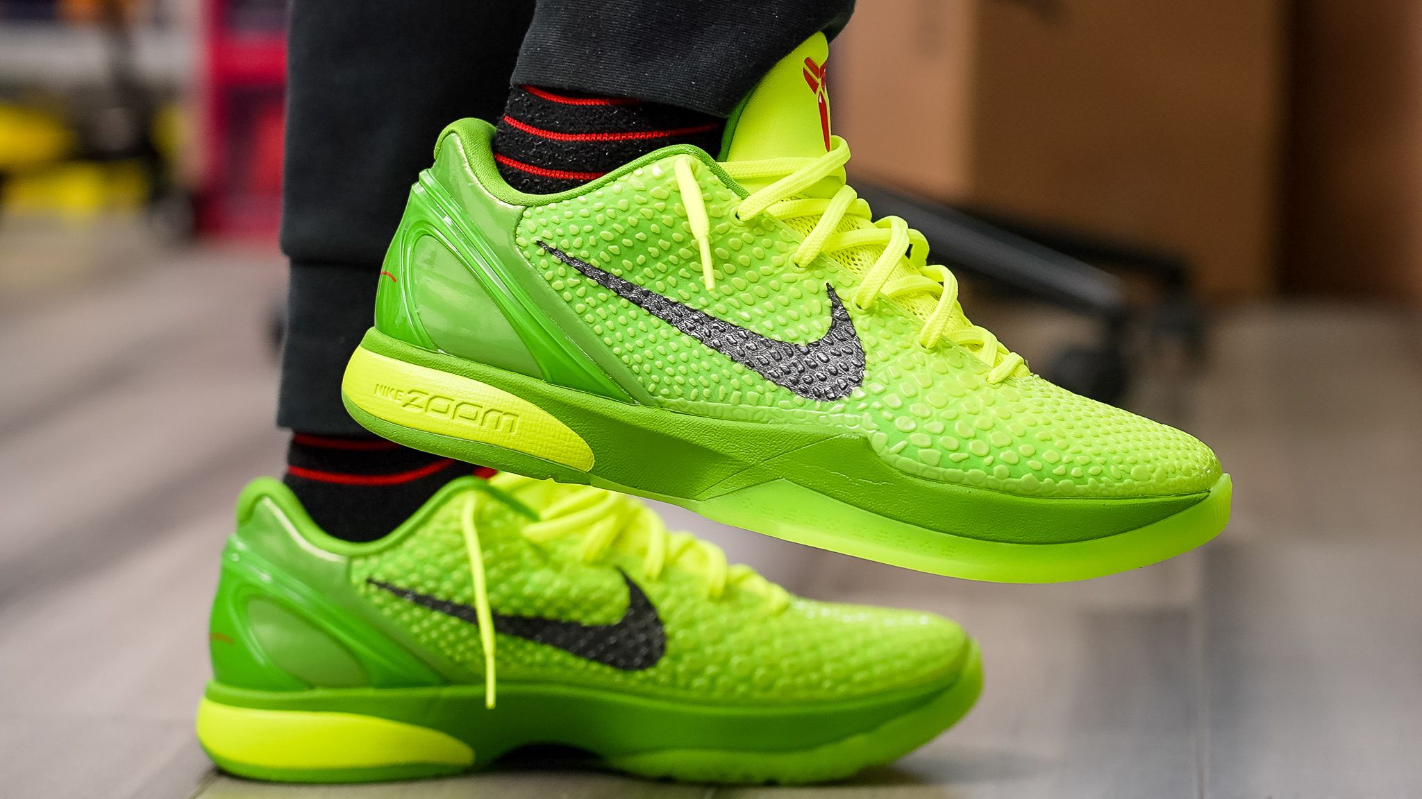 kobe protro grinch on feet