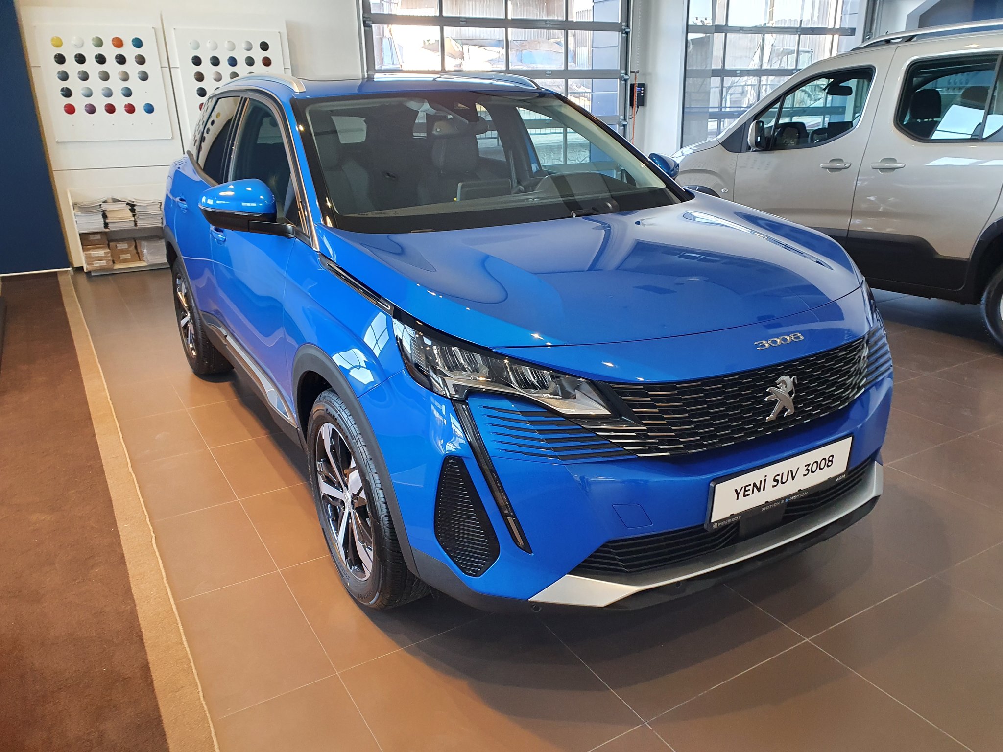 Forumpeugeot Twitterren Vertigo Blue Rengiyle Yenilenen Suv Peugeot 3008 Allure Forumpeugeot Peugeot Peugeot3008 Suvpeugeot3008 Https T Co Zhrlgguydl Twitter
