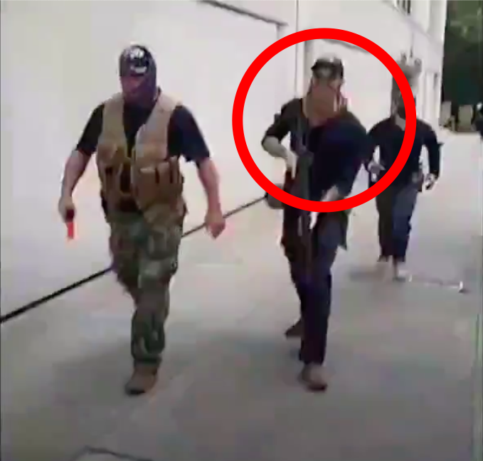 5/ Though Cooper is masked in the attack video, he was happy to appear unmasked throughout the rally preceding the attack, and can be identified by his gun, pants, shoes, hat, and sunglasses.In a profile picture on his since-deleted Facebook page, he poses with his gun.