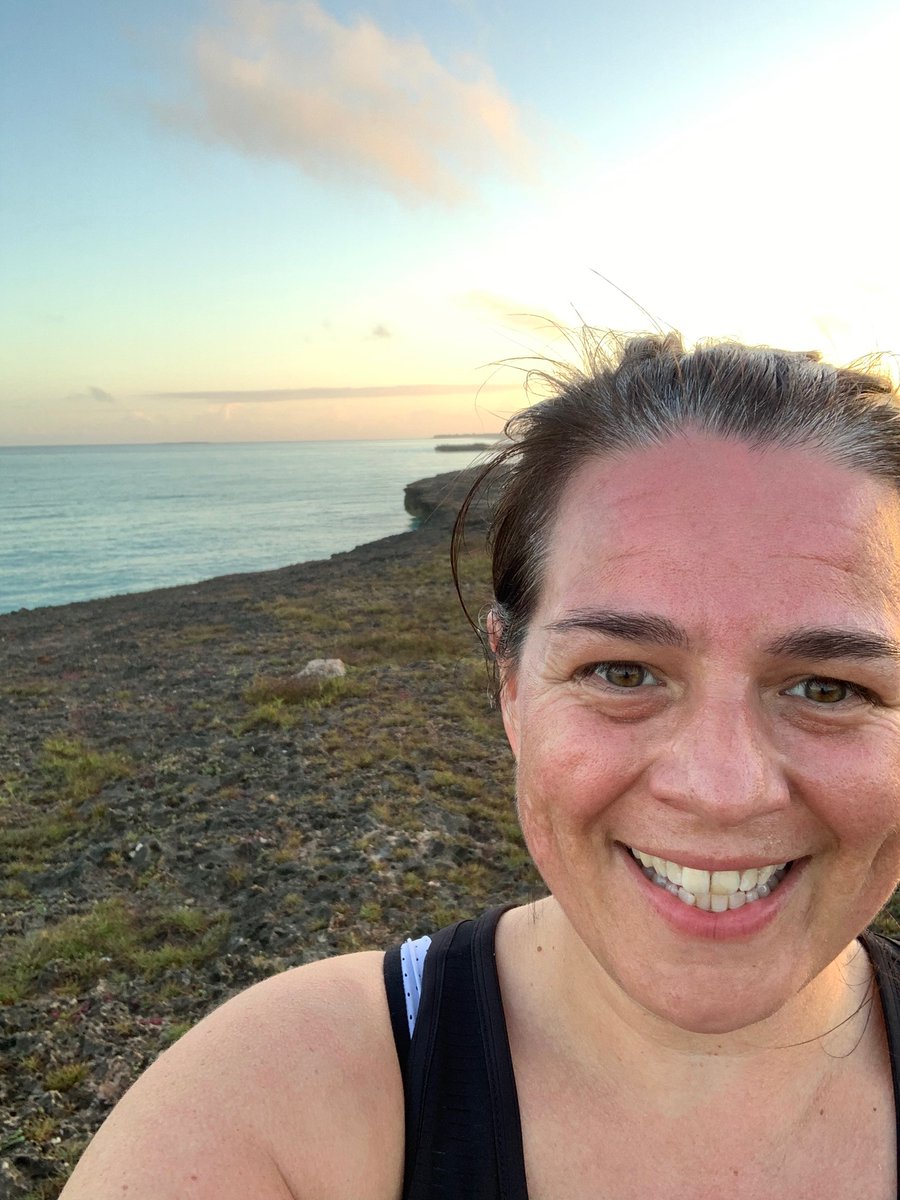 schofe82's tweet photo. Christmas Eve run followed by chilling by the sea! #cuba #ChristmasEve2020 https://t.co/pY1MjbFVSx