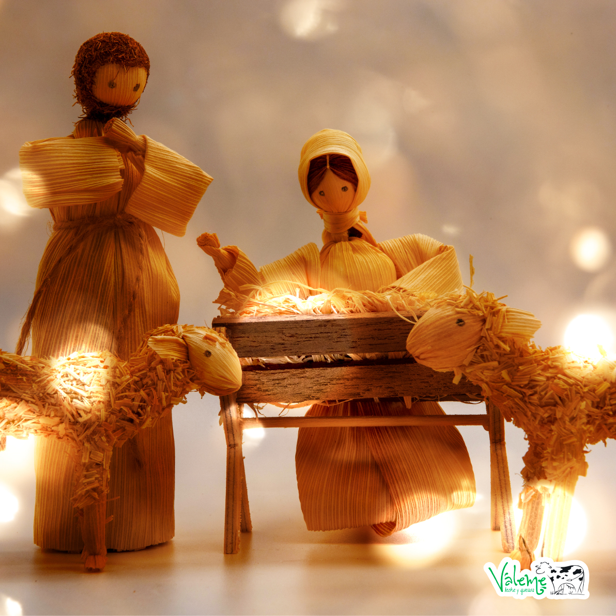 Hoy es el momento más adecuado para daros las gracias y desearos Felices Fiestas y un año lleno de felicidad, prosperidad y salud. En #LecheVáleme estamos felices de poder entregaros lo mejor de nosotros. Mucha esperanza para este nuevo año y #Feliz Navidad !