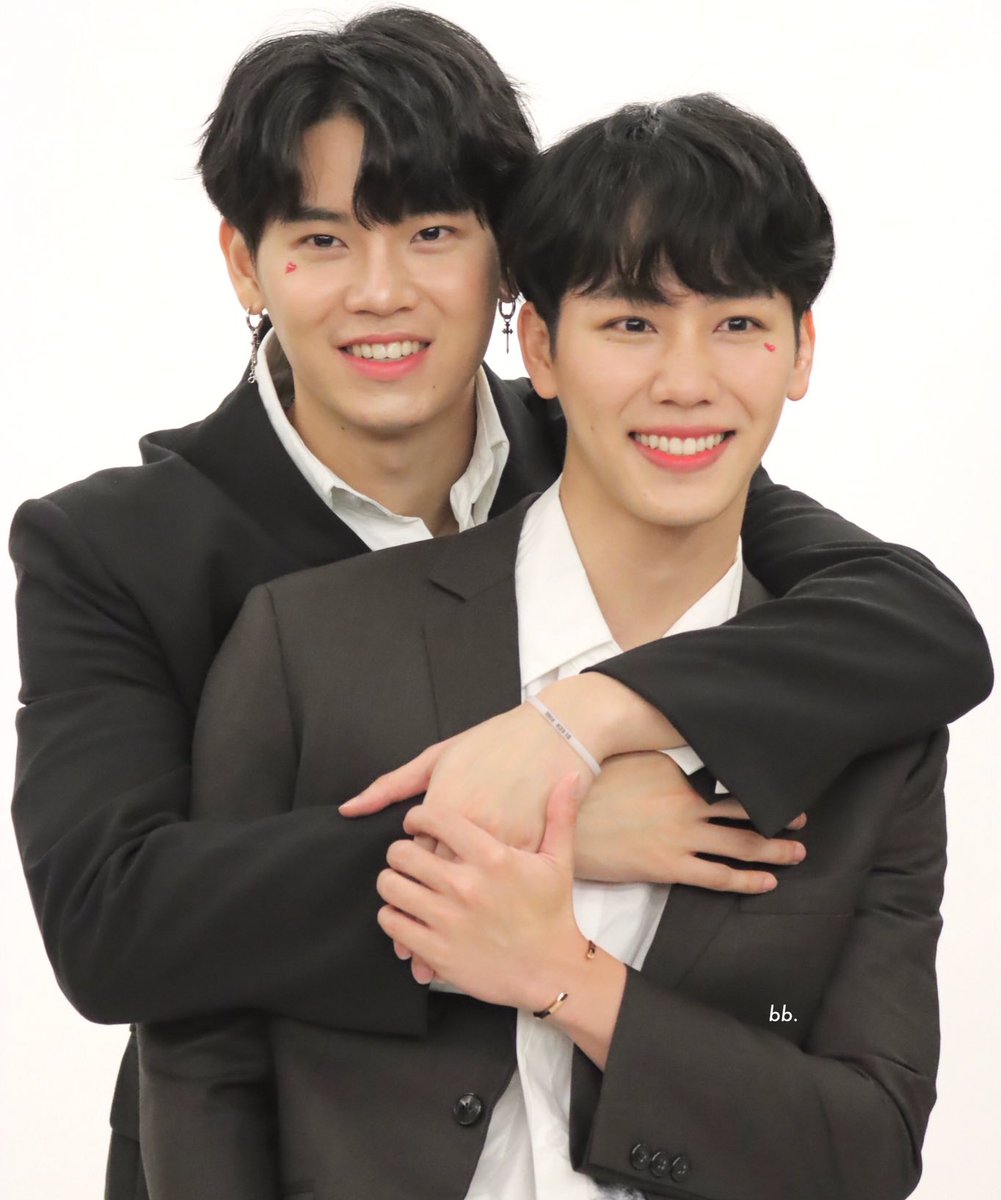 YINWAR as bts albums; a thread #yinwar  #หยิ่นวอร์  #พี่วอร์ของพ่อวี  #warwanarat  #yinyin_anw