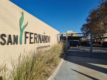 SindicatoJoven1's tweet photo. Complejo San Fernando, conocido por los trabajadores de limpieza de la empresa #Teleson como "Torres de Las Letrinas" porque tienen prohibido usar el baño.

Sr. Alonso, (defensor de Soelsac) si quiere imágenes del 'sanitario' que usan sus empleados, pídalo por privado o por C.D. https://t.co/V05b2yxvb3
