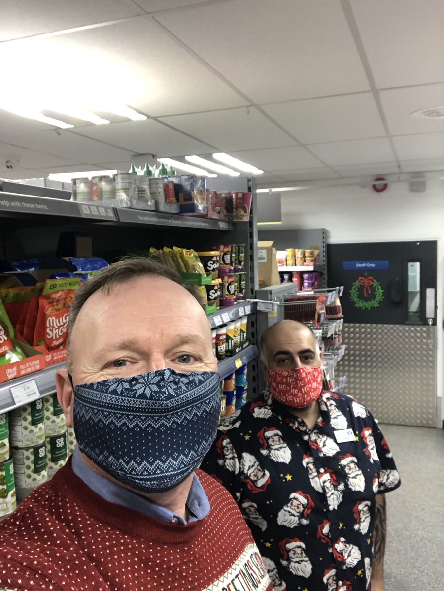 It’s certainly been a different Christmas but some traditions remain and I wasn’t going to miss the usual Christmas Eve catch up with Amesh in stores.Merry Christmas everyone.🎅🏻❤️🍺