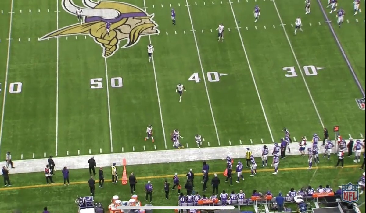 This is step of game I want to see from him since his eyes are so good. He’s in zone here and has outside third. He sees cousins is going underneath but he continues to backpedal a bit too far as he’s later than his talent should allow for on coming back for the underneath YAC