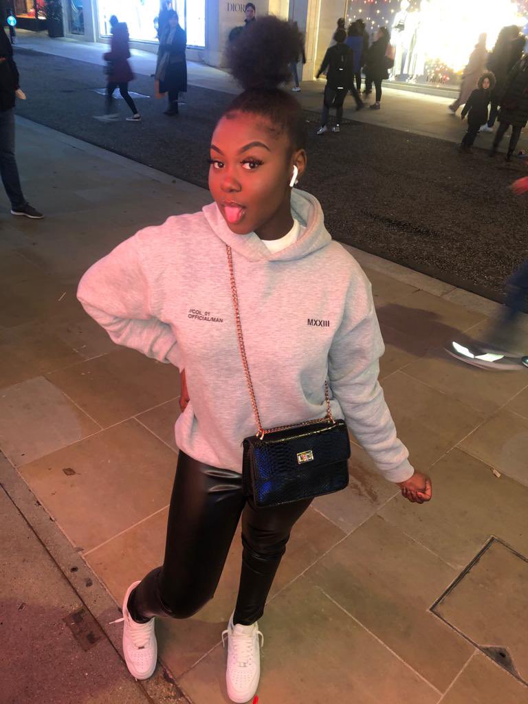 reemayax's tweet photo. new rules https://t.co/EjlXvWI0zU