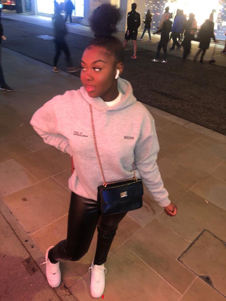 reemayax's tweet photo. new rules https://t.co/EjlXvWI0zU