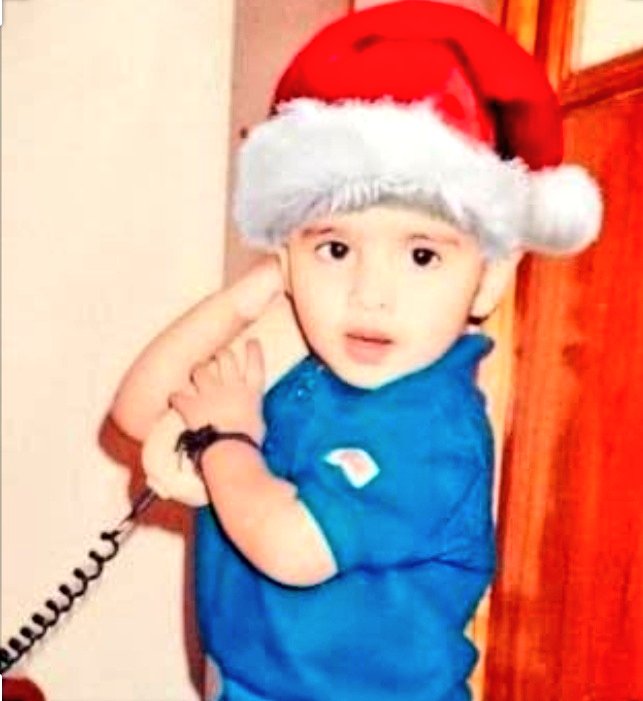 ArmaanianArmy's tweet photo. 🎄🎅MERRY CHRISTMAS TO ALL OF YOU 🎅🎄🎄 https://t.co/ExCCMmMvzC