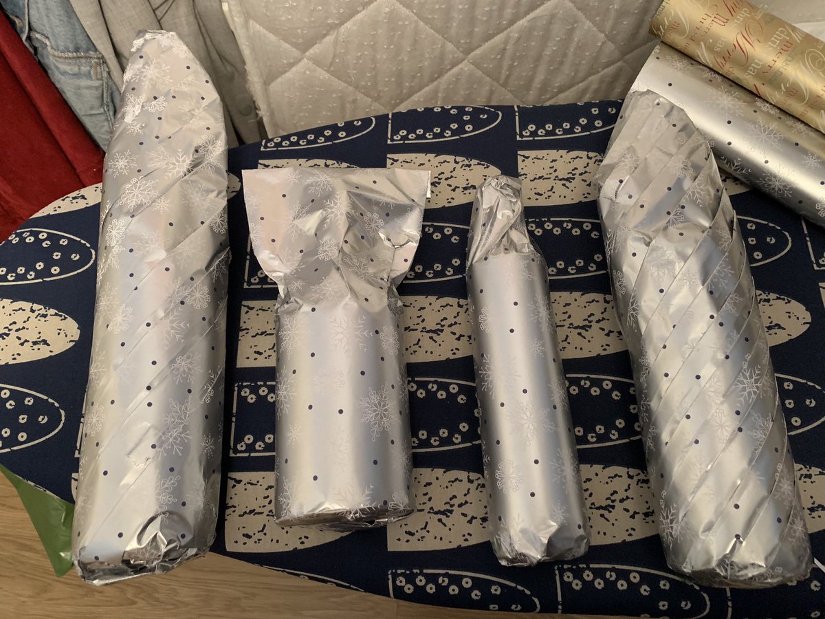 Reidy_JG's tweet photo. Another variation on a theme. Definitely a case of watching one too many Youtube videos... but which bottle wrapping wins?
(Buying bottle bags next year 🤦🏻‍♂️) https://t.co/4ZFwS51ida
