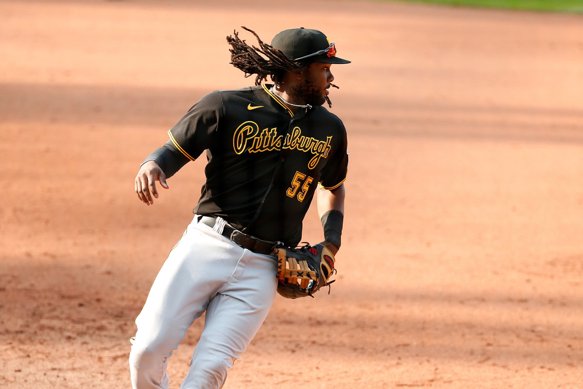 Pirates trade Josh Bell to Nationals for pitching prospects