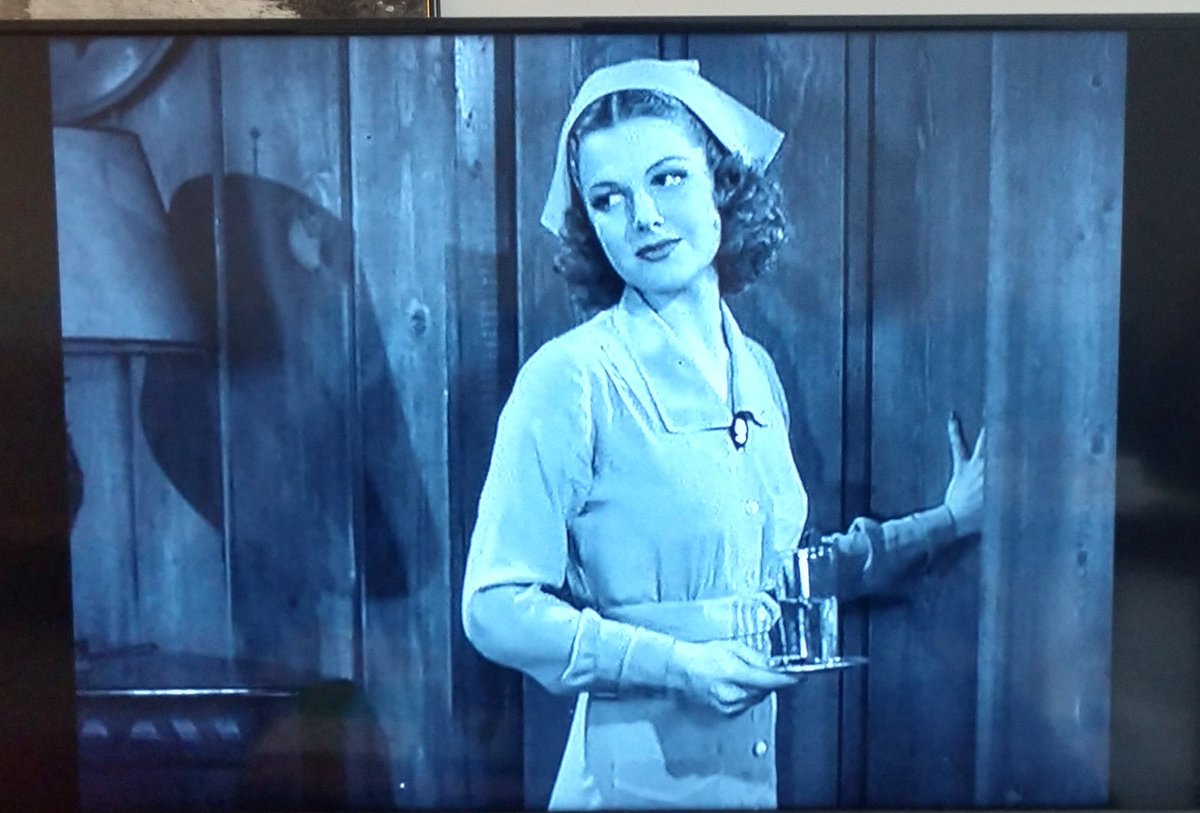 scottiehutch's tweet photo. #AnnSheridan as Nurse Sarah Keate  in MYSTERY HOUSE (1938) #VintageWarnerBros #ClassicFilms #FirstNationalPictures https://t.co/Z8nBMwBCUX