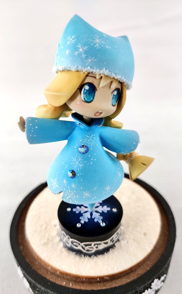 MewLumien's tweet photo. And another Christmas gift. ^^ and yes I like the Elsa style!) #garagekit #elsastyle https://t.co/w2QvNBZClF