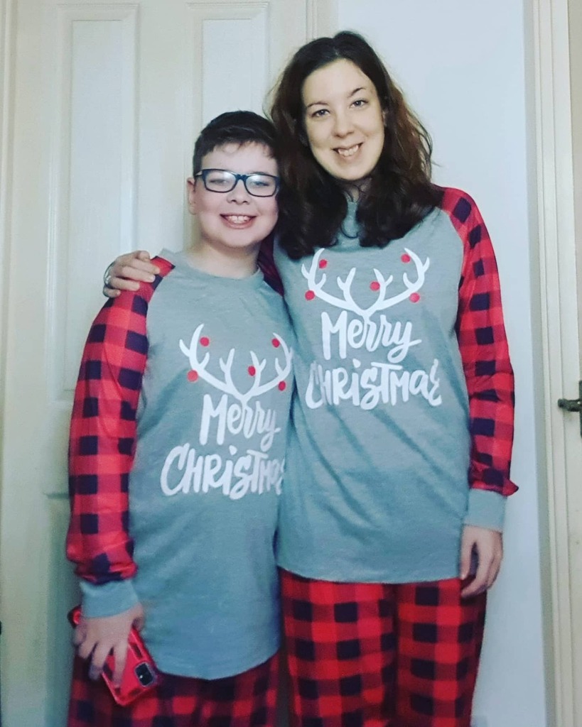 Merry Christmas guys!! 
Thank you for all of you support this year, and thank you to everyone who has been there for me 🥰

Lots of love from me and Cory 💜💜💜 instagr.am/p/CJL8wu8jEm1/