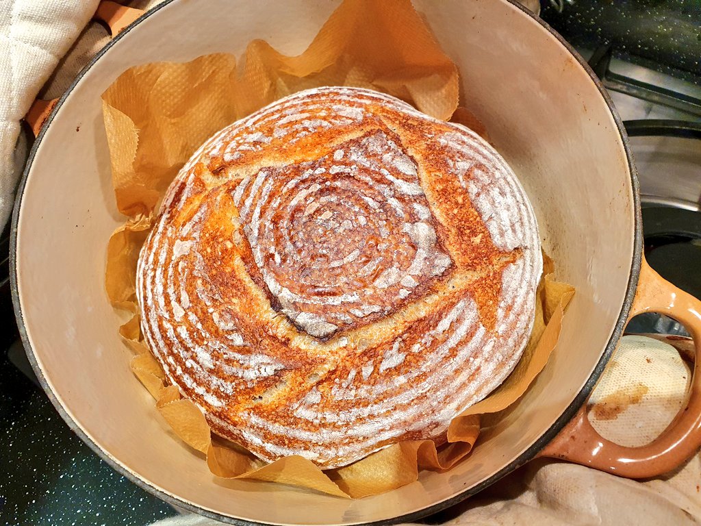 rachmarsden's tweet photo. Christmas Eve sourdough by @nick_manasseh, for Christmas Day breakfast with smoked salmon and poached eggs...
#breadwinnner #breadgame https://t.co/8gSi5ymVh3