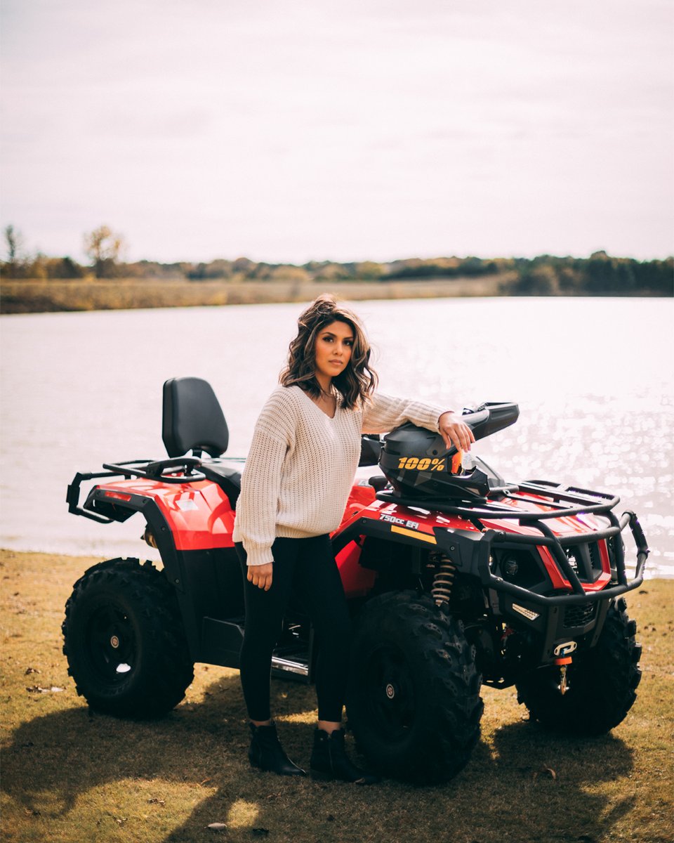 HISUNUSA's tweet photo. The fall weather makes it the best time to get out there and ride. Get your Tactic today! #Tactic750 #ForEverydayUse https://t.co/H04WHogmhr