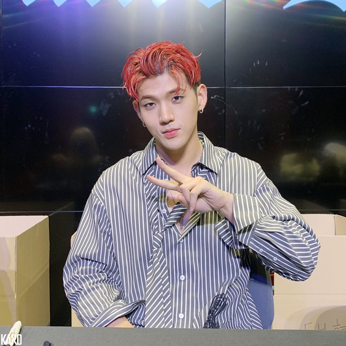 there's nothing i can say to calm your pain, i just hope you can overcome this and always be happy because it's what you for being a beautiful person deserve... i love you forever ♡
