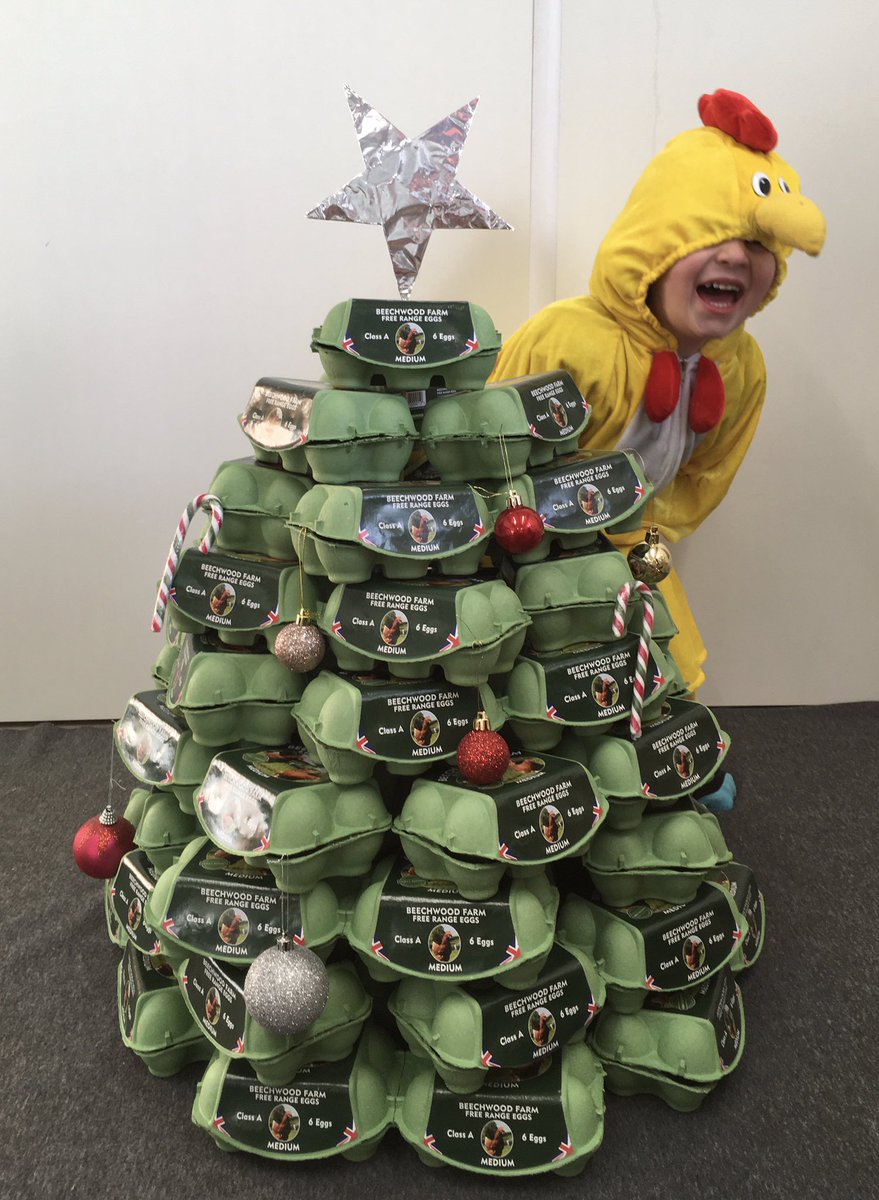 BeechwoodEggs's tweet photo. HAPPY CHRISTMAS and a huge thank you to our wonderful Customers and Suppliers and to Everyone who helps here at Beechwood Farm! We are incredibly grateful!
#Christmas #ChristmasTree #EggBoxes #FreeRangeEggs #EggBoxTree #Farming #FarmingUK #bettertimesahead #BackBritishFarming https://t.co/SAqoFM6re0