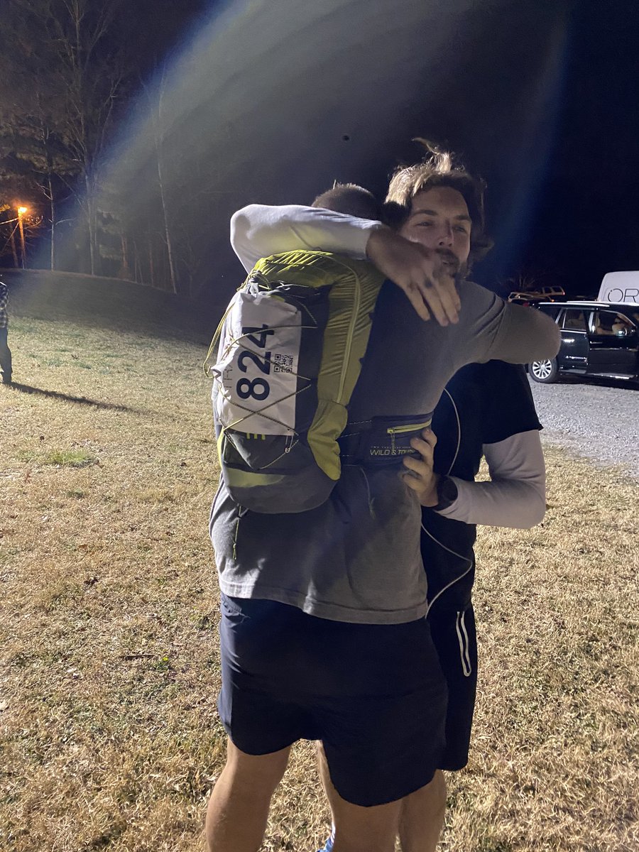 wattsdantzler's tweet image. Celebrations and gear worn during event. #WhatLimits? #PassTheTorch #Thundermeat #JOIYA #BaldBeardRunningClub #XOSkin #Altra