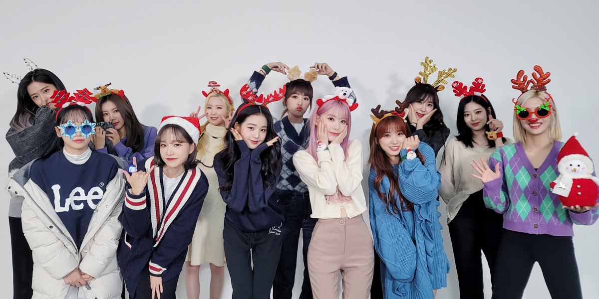 OFFICIALSOGIRLS's tweet photo. ���Merry Christmas🎄
This is our last Christmas WITH SO-G https://t.co/qYSQZzzs2g