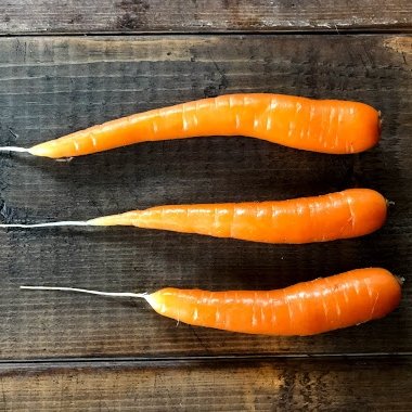 2BKVegetables's tweet photo. 𝐑𝐞𝐦𝐢𝐧𝐝𝐞𝐫: 𝐑𝐞𝐢𝐧𝐝𝐞��𝐫 𝐋𝐎𝐕𝐄 𝐂𝐚𝐫𝐫𝐨𝐭𝐬!⁣
⁣Now that we got that out of the way, we want to wish you all a very Happy new Years Eve!⁣
A special shout out to our essential workers who are making this holiday season  easier to navigate, Thank you! ⁣
⁣ https://t.co/50gh5MXDnb