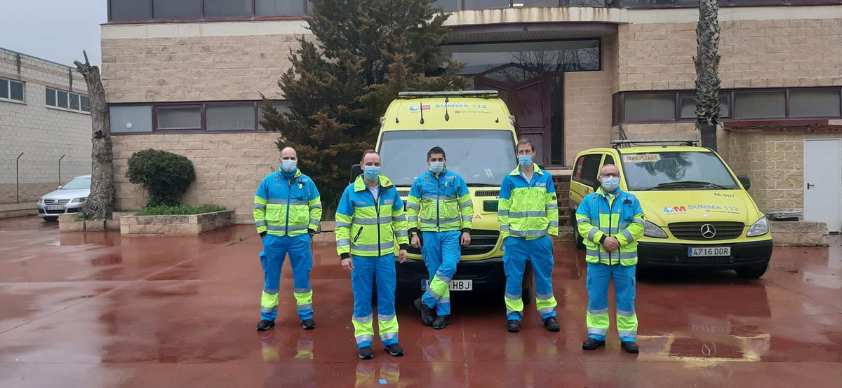 JLPerezOlmo's tweet photo. Feliz Navidad para todos mis compañeros del #SUMMA112. Gracias por vuestro trabajo y por aliviar el sufrimiento cuando las lágrimas afloran en un día tan especial. Así lo hemos vivido y compartido en algún que otro hogar a lo largo del día. Buena guardia! https://t.co/O8qgRoj5OJ