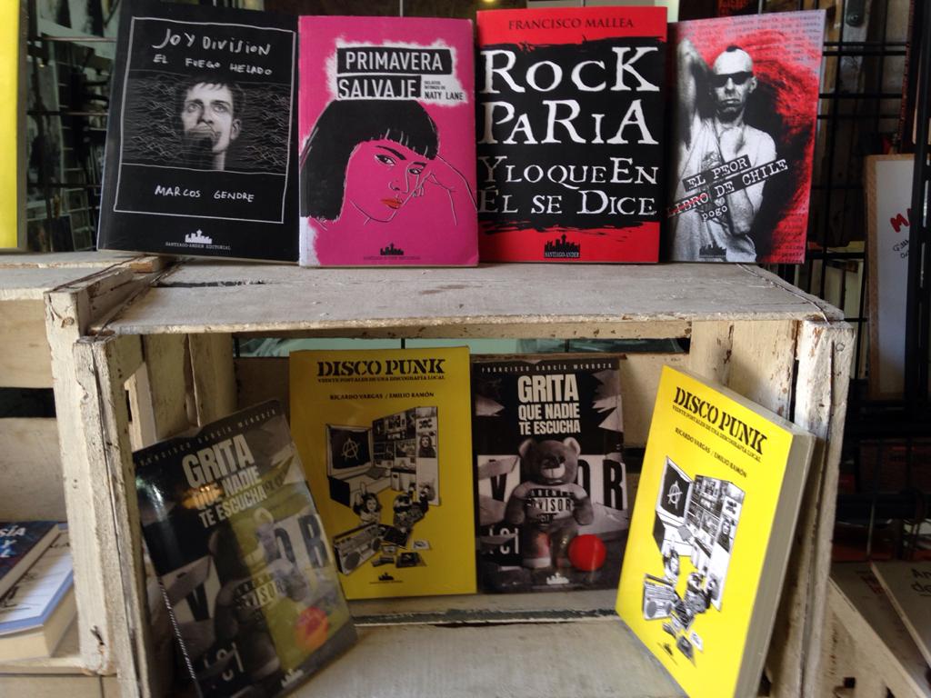 stgoandereditor's tweet photo. Nuestros libros #DiscoPunk de Emilio Ramón y Ricardo Vargas y #GritaQueNadieTeEscucha de @fran_gmdz ya están en #MapurbeSTORE del gran poeta y amigo #DavidAniñir.
MAPURBE STORE: Víctor Manuel 2250. Galpón 1, sector 8, local 812, Santiago. Persa Bío Bío. Metro Estación Bío Bío. https://t.co/1g4xryEiyk