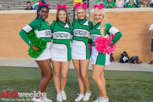 DMarie1257's tweet photo. 😌🎄😇🌼 #GoHerd #WeAreMarshall Ready for the Camelia bowl tomorrow. Marshall vs Buffalo.  #ThunderingHerd #GoMarshall #Showtime https://t.co/ZnARCDo6UZ