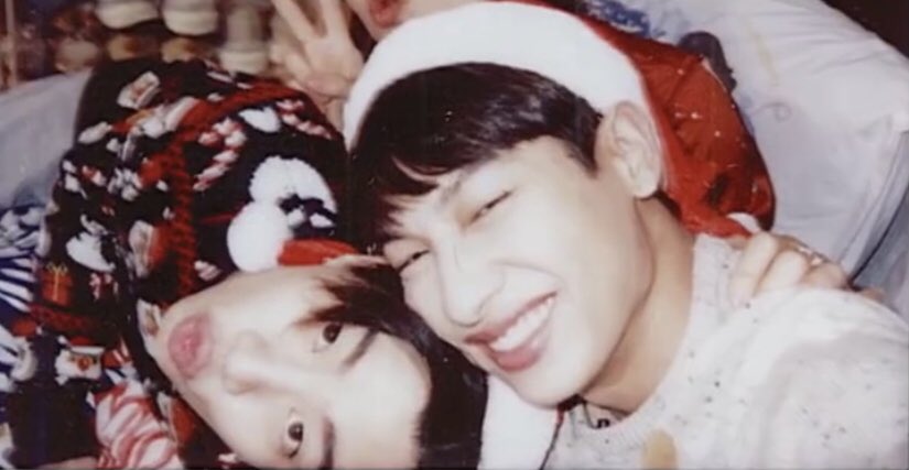 merry christmas i love you so much 🥺💚 <a href="/AtthaphanP/">ATTHAPHAN PHUNSAWAT</a> <a href="/off_tumcial/">ออฟที่แปลว่าปิดประตูแพ้</a>