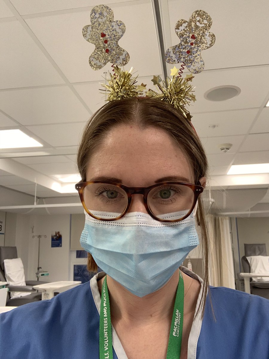 13lauramac's tweet photo. Merry Christmas Eve one and all ✨🎄
#oncology #dietitian #gingerbreadjoy
@AHPNetworkHCSJs @SammyMcManus @Macmillanjersey @SarahWhitmarsh5 @PallotAnna @JerseyNurse78 @jessiem11898218 @ChiefNurseJsy https://t.co/FDxa1c79YO
