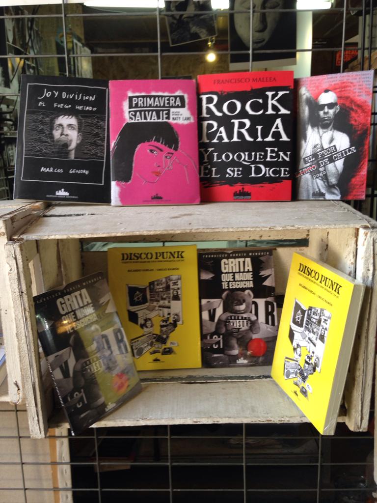 stgoandereditor's tweet photo. Nuestros libros #DiscoPunk de Emilio Ramón y Ricardo Vargas y #GritaQueNadieTeEscucha de @fran_gmdz ya están en #MapurbeSTORE del gran poeta y amigo #DavidAniñir.
MAPURBE STORE: Víctor Manuel 2250. Galpón 1, sector 8, local 812, Santiago. Persa Bío Bío. Metro Estación Bío Bío. https://t.co/1g4xryEiyk