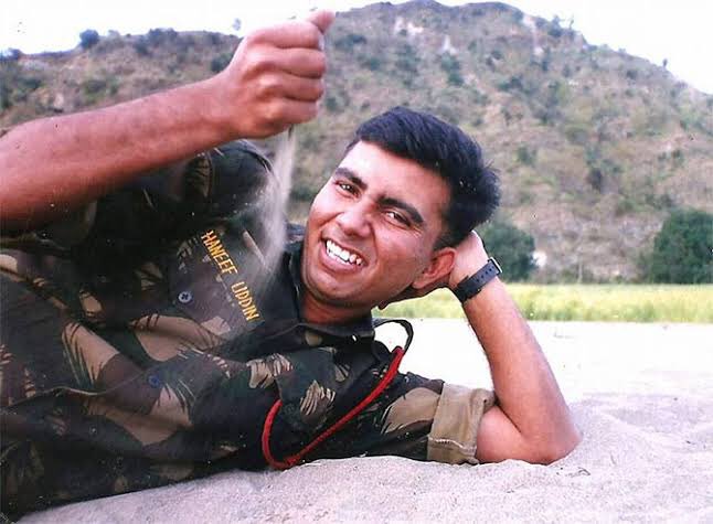 Captain Haneef Uddin, VrCCaptain Haneef Uddin was only 25 when he died from multiple bullet wounds in the border town of Turtuk during the Kargil war of 1999.When then Army Chief General Ved Prakash Malik visited Mrs Hema Aziz, Haneef's mother, and told her the body could not+