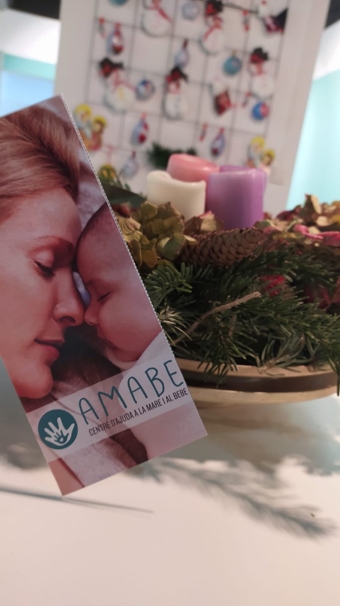 El divendres 4 de desembre vam tenir un taller d'Advent. Vam preparar decoració de Nadal amb les nostres mares d'AMABÉ per tenir la casa ben guarnida totes les festes!

Des de la família d'AMABÉ us desitgem un molt bon Nadal i bones festes!