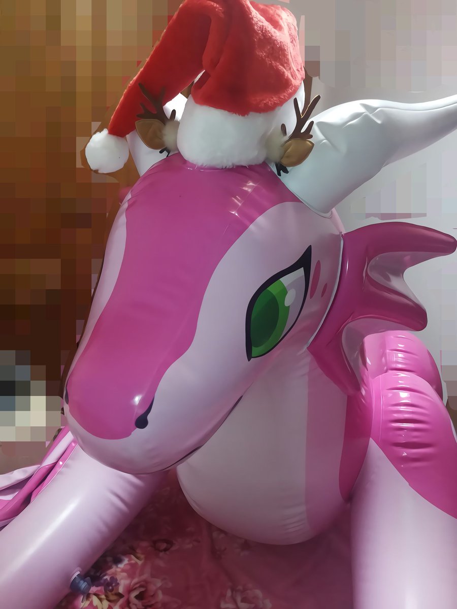 FactoryCreature's tweet photo. The first Christmas Eve with Cerisey~

Merry Christmas everybody!❤ https://t.co/Jq8IlRMrqX