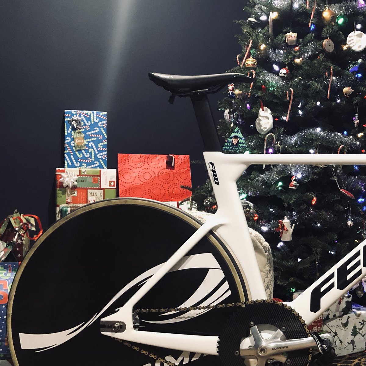 VELOSportsCtr's tweet photo. To all our one-gear, no-brakes, turn-left, hold-yer-line friends, fans, and supporters, we wish you the very best in whatever you celebrate this time of year. From our families to yours: Much love ❤️ #Christmas #Hannukah #kwanzza #Festivus https://t.co/pDqcjAW1Zk