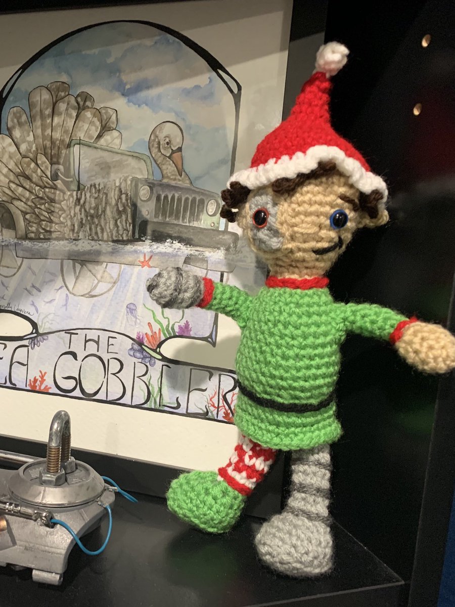 You can keep your Elf on a Shelf. On #TheCritshow, we prefer our elves a little more robotic 🤖 Thank you <a href="/MollyLeCaptain/">Molly LeCaptain🦩</a> of LeCaptain Hook for brightening up our recording space with this crochet Jingles. We love him! #CritCrew #Amigurumi #PodernFamily #ttrpg #ActualPlay