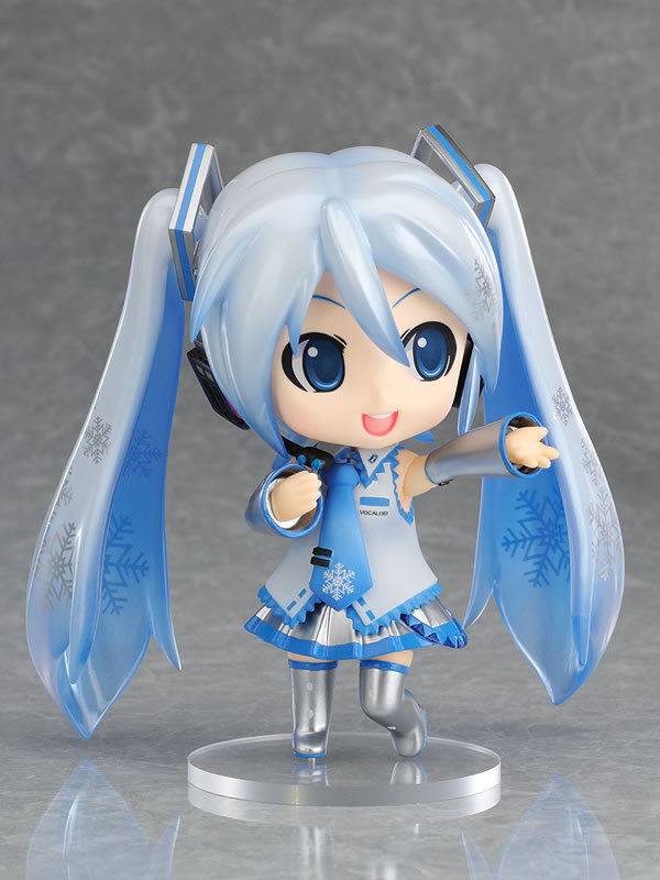 also from 2010, heres the snow miku nendoroid! she was basically a recolor of mikus original outfit back then LMAO