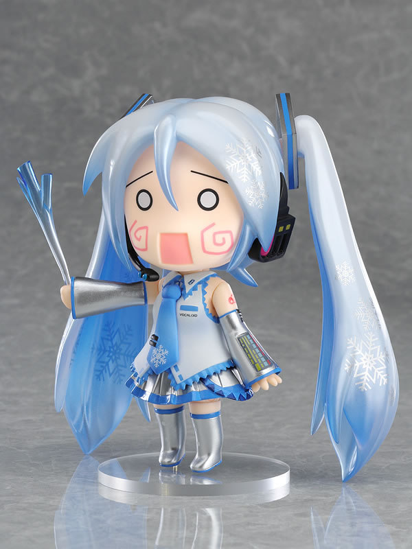 also from 2010, heres the snow miku nendoroid! she was basically a recolor of mikus original outfit back then LMAO