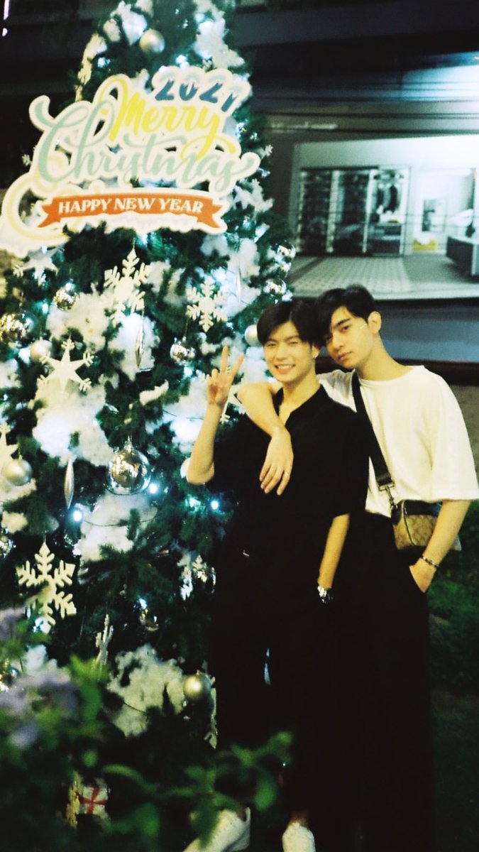 kaownah_fanclub's tweet photo. 📸 IG Story Update • @kaownah9 •

I wouldn't want to spend Christmas with anyone else, but you 👉 @turbotbb ☺

Merry Christmas everyone 🌲🎁🎉

#Kaownah
#ก้าวหน้าเทอร์โบ
#ก้าวหน้าครับผม
#คนดีของก้าวหน้า https://t.co/FLNwrHNtqg