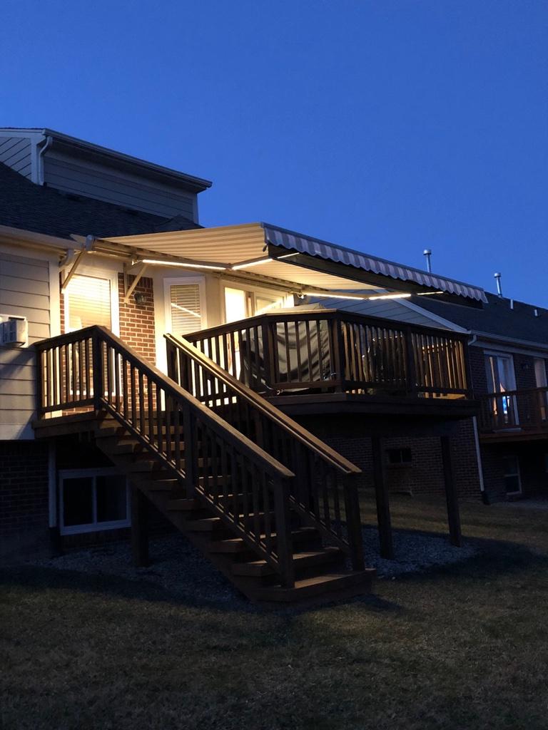Marygrovawnings's tweet photo. Gather under the evening sky and share your favorite holiday memories!
.
.
. #MarygroveAwnings #RetractableAwning #HomeImprovement #SunProtection https://t.co/eg2cVqFTkC