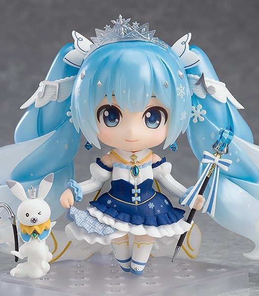 snow miku 2019!! shes so elegant! one of the prettiest snow mikus i think!